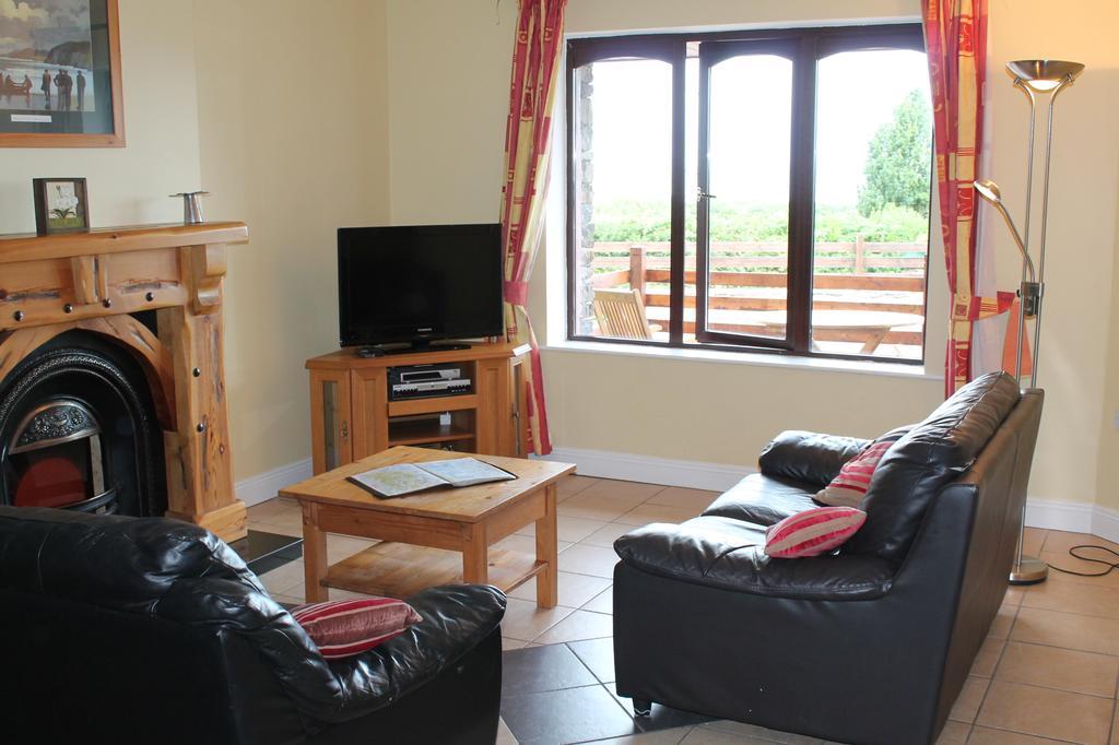 Tralee Bay Holiday Village Castlegregory Extérieur photo